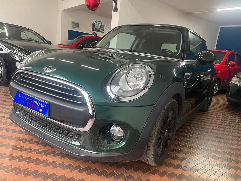 Usata Mini One D Business 95 CV (69 kW) 2017 Verde Utilitaria