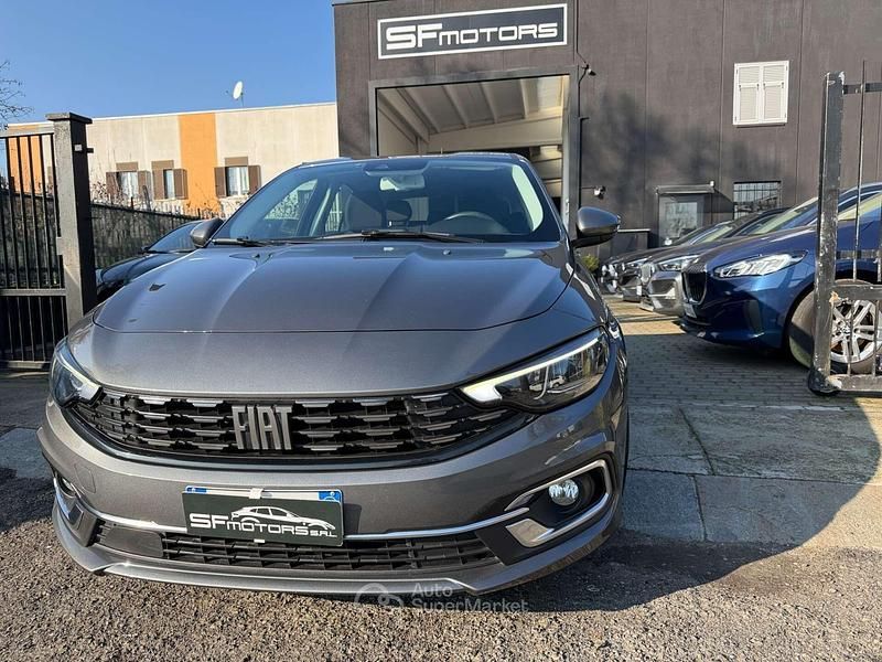 Grigio Usata 2022 Fiat Tipo City Life Tre volumi | 13.999 € (Buon prezzo) - Immagine 1/4
