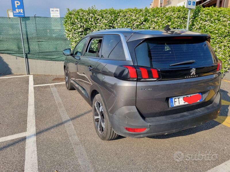 Usata Peugeot 5008 Allure 131 CV (96 kW) 2018 Grigio Monovolume