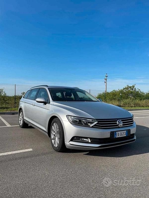 Usata VW Passat Trendline 120 CV (88 kW) 2015 Argento Station wagon