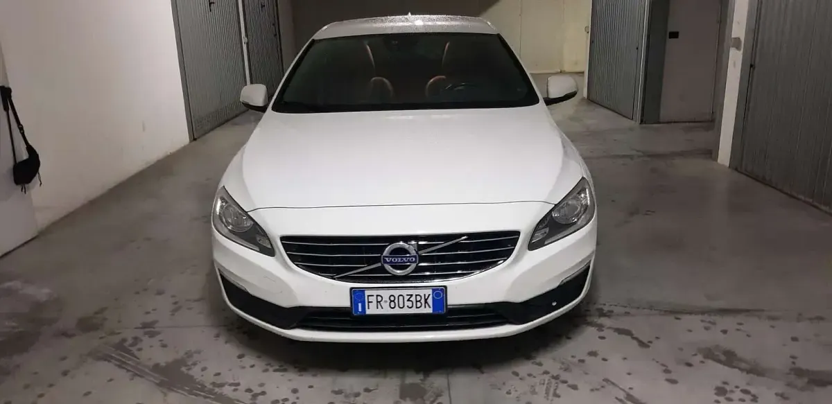 Usata Volvo V60 Business Edition 150 CV (110 kW) 2018 Station wagon