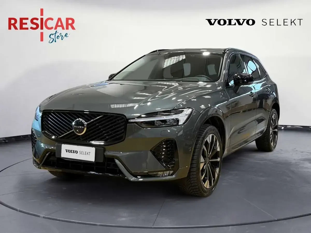 Usata Volvo XC60 Plus 250 CV (183 kW) 2025 74600 SUV