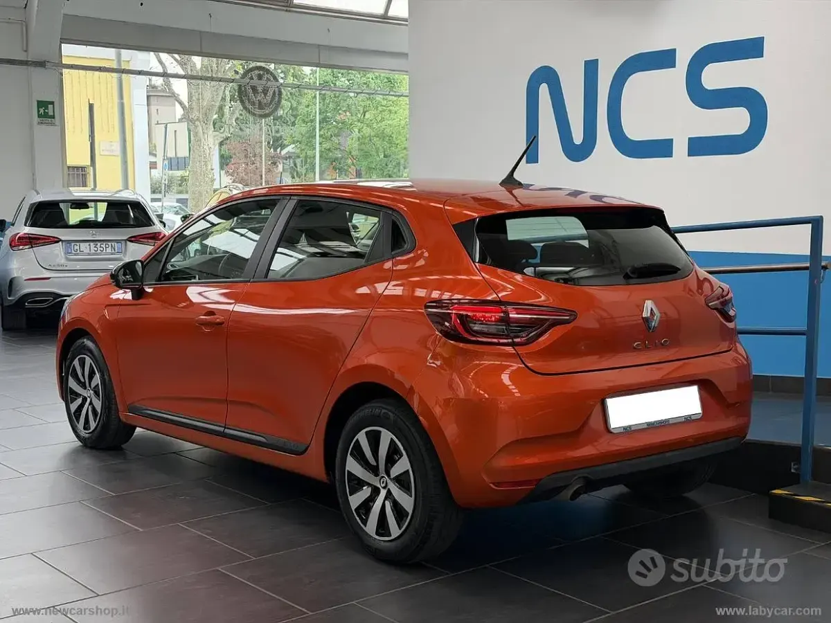 Usata Renault Clio V Equilibre 90 CV (66 kW) 2023 Berlina