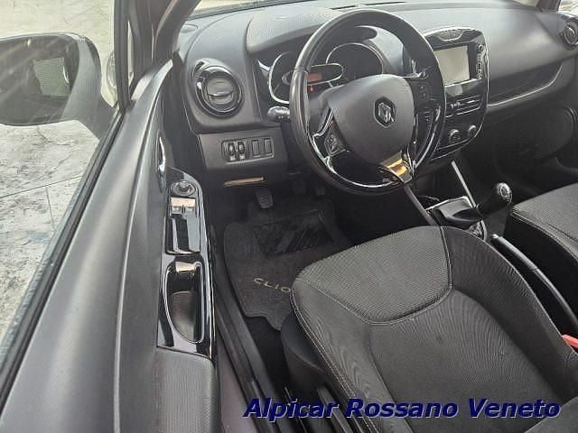 Usata Renault Clio IV 75 CV (55 kW) 2012 Antracite metallizzato Berlina