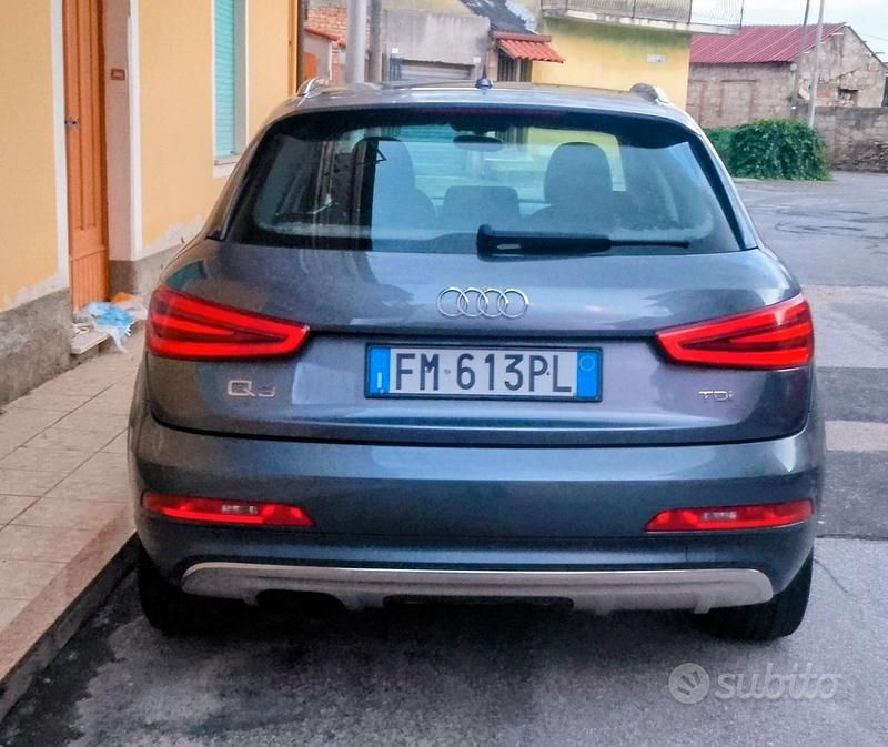 Usata Audi Q3 Exclusive 140 CV (102 kW) 2014 Grigio SUV