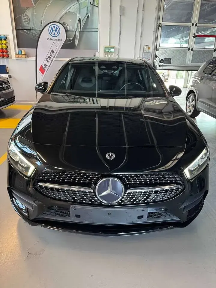 Usata Mercedes A180 136 CV (100 kW) 2021 Nero Berlina