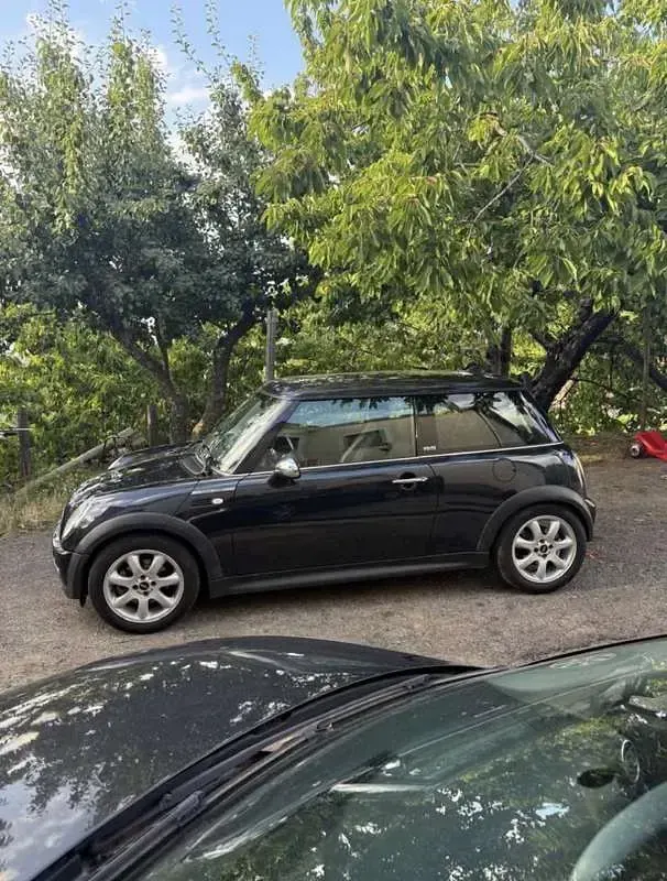 Usata Mini Cooper 88 CV (64 kW) 2005 Nero Utilitaria