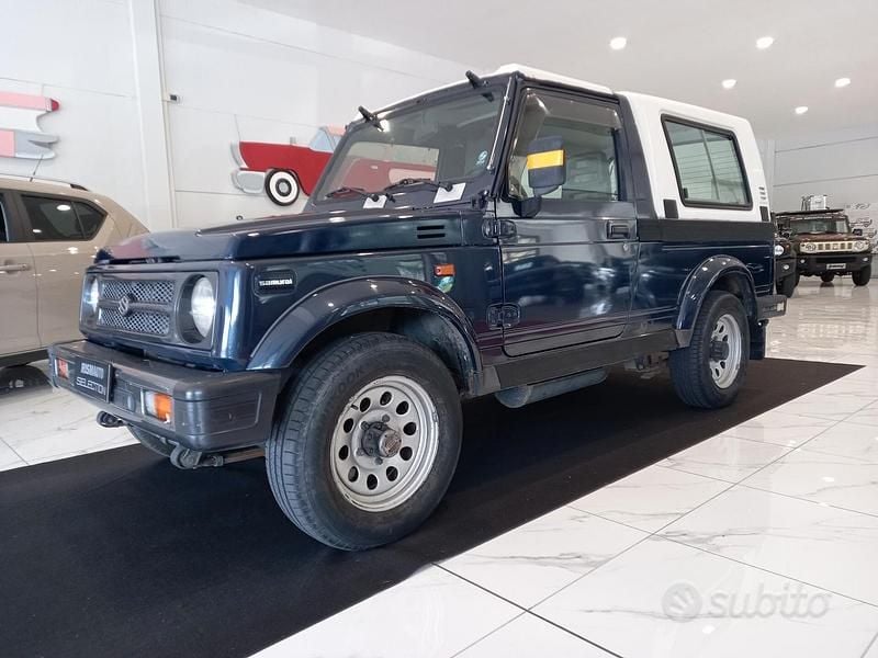 Blu Usata 1997 Suzuki Samurai SUV | 8890 € - Immagine 1/4