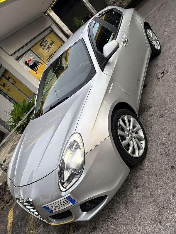 Usata Alfa Romeo Giulietta 105 CV (77 kW) 2013 Utilitaria