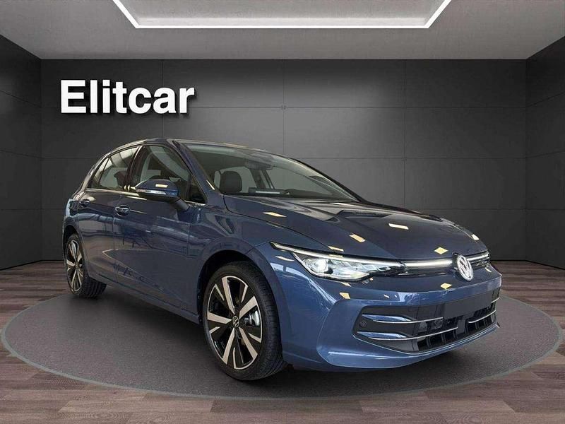 Nuova VW Golf VIII Style 150 CV (110 kW) 2026 Blu anemone Berlina