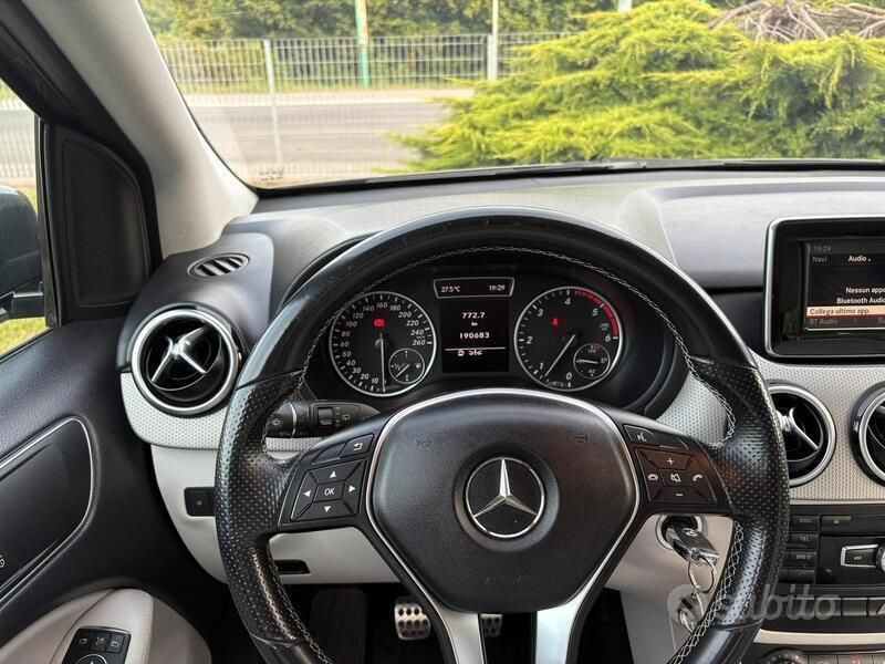 Usata Mercedes B200 Premium 136 CV (100 kW) 2014 Monovolume