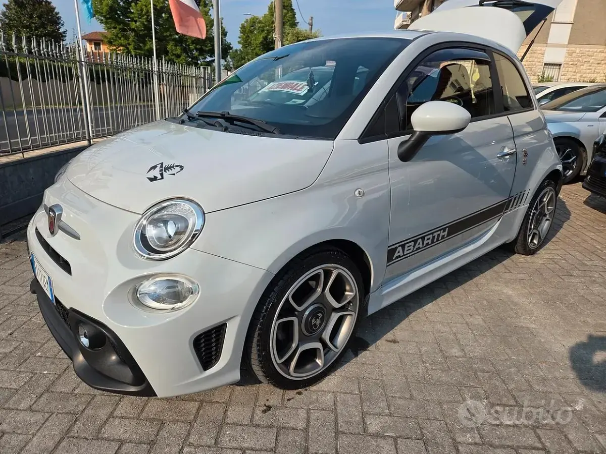 Usata Abarth 595 145 CV (106 kW) 2019 Grigio Berlina