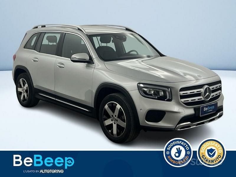 Usata Mercedes GLB200 150 CV (110 kW) 2023 Argento metallizzato SUV