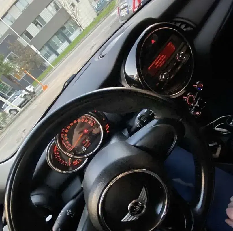 Usata Mini ONE 75 CV (55 kW) 2014 Utilitaria