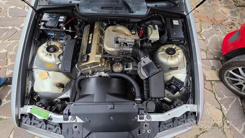 Usata BMW 318 Efficient Dynamics 140 CV (102 kW) 1993 Coupé