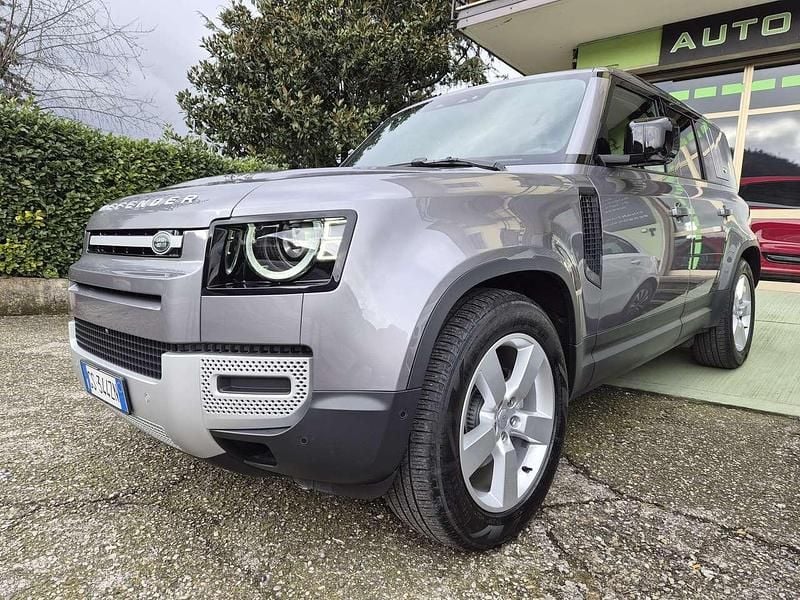 Usata Land Rover Defender SE Dynamic 200 CV (147 kW) 2024 Grigio SUV