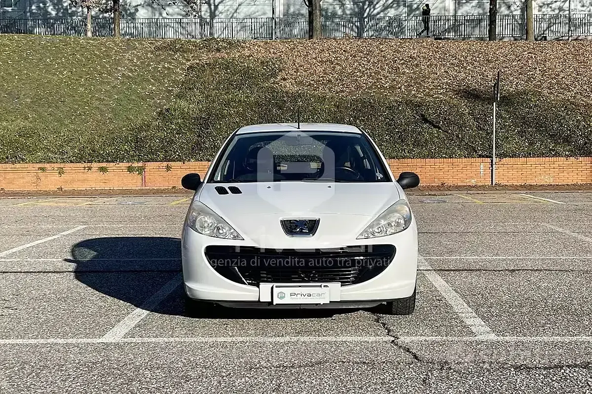 Usata Peugeot 206+ 60 CV (44 kW) 2010 Bianco Utilitaria