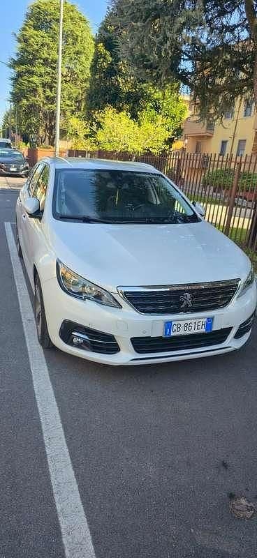 Usata 2020 Peugeot 308 SW Allure Station wagon | 15.500 € (Buon prezzo) - Immagine 1/4