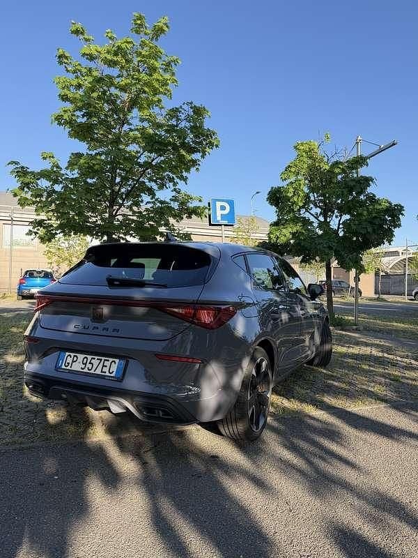Usata Cupra Leon 150 CV (110 kW) 2023 Berlina