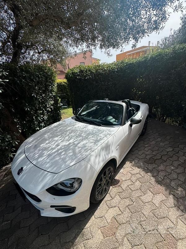 Usata Fiat 124 Spider Lusso 2019 Bianco Cabrio