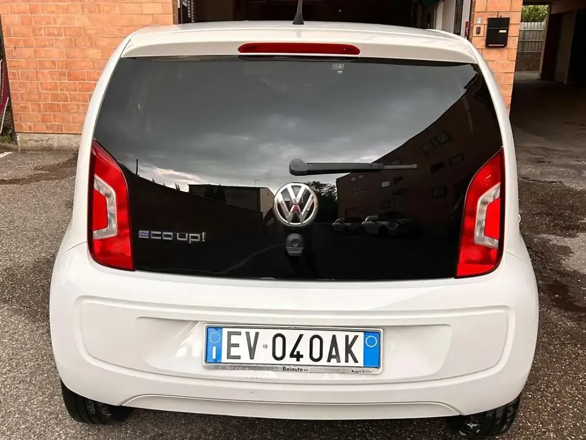 Usata VW up! 68 CV (50 kW) 2014 Bianco Utilitaria