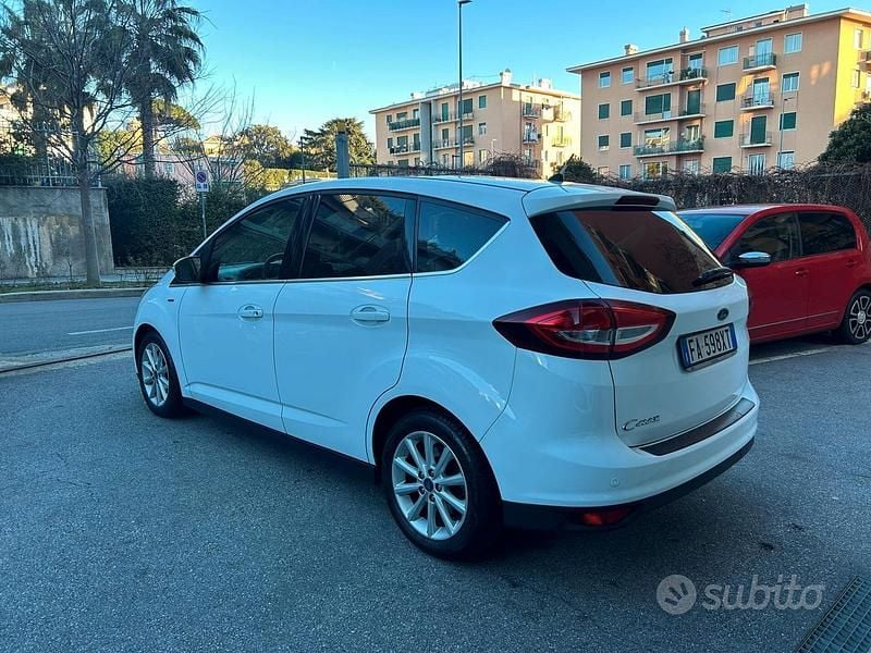 Usata Ford C-MAX Titanium 95 CV (69 kW) 2015 Bianco Monovolume