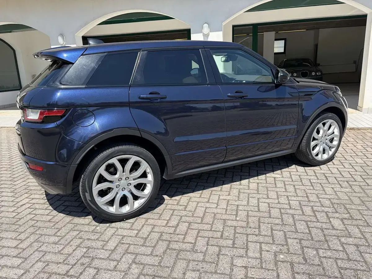 Usata Land Rover Range Rover evoque HSE Dynamic 150 CV (110 kW) 2017 Blu/azzurro SUV