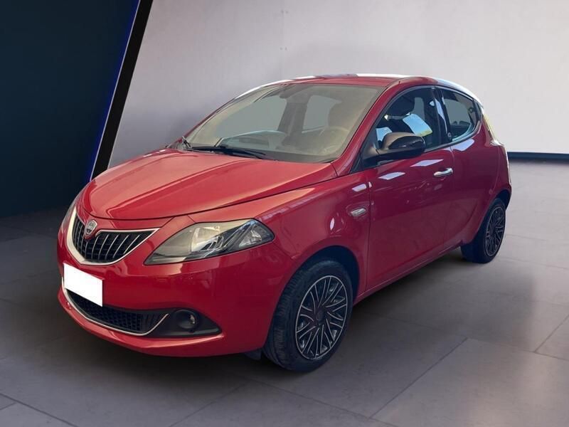 Usata Lancia Ypsilon S 70 CV (51 kW) 2021 Rosso Utilitaria
