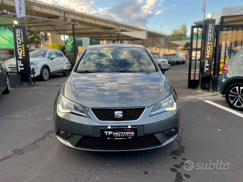 Usata Seat Ibiza CONNECT 95 CV (69 kW) 2016 Grigio Berlina