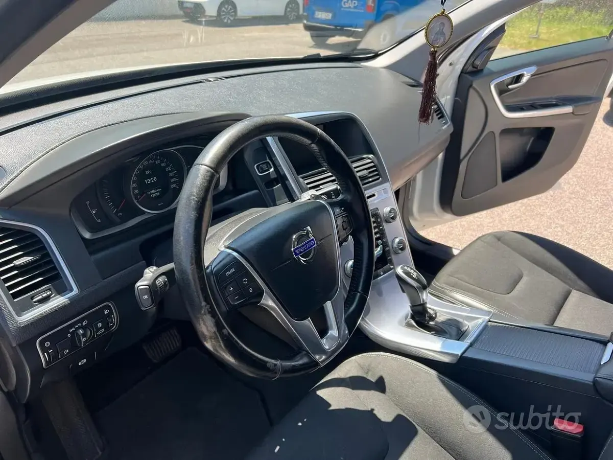 Usata Volvo XC60 190 CV (139 kW) 2016 Bianco SUV