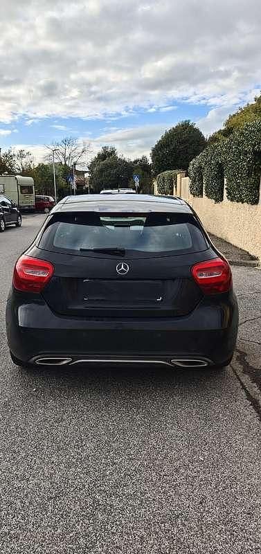 Usata Mercedes A180 109 CV (80 kW) 2016 Berlina
