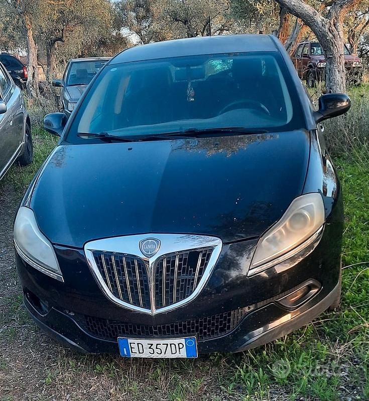 Nero Usata 2010 Lancia Delta Due volumi | 4000 € - Immagine 1/4
