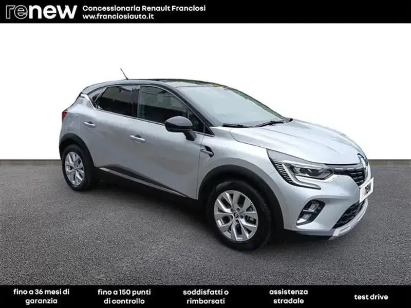 Usata Renault Captur Intens 143 CV (105 kW) 2022 Grigio chiaro SUV