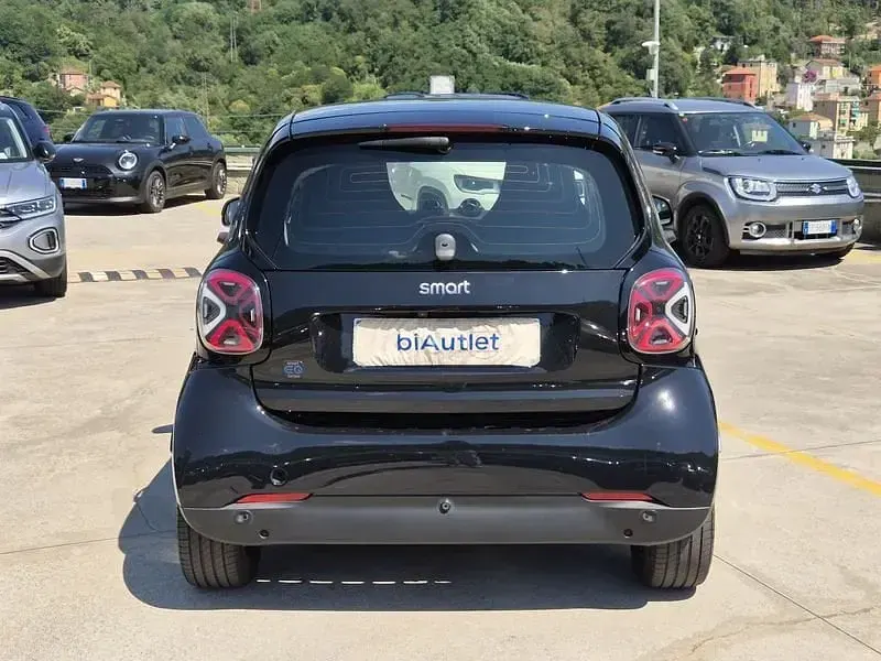 Usata Smart ForTwo Coupé Pulse 60 kW (82 CV) 2023 Nero Utilitaria