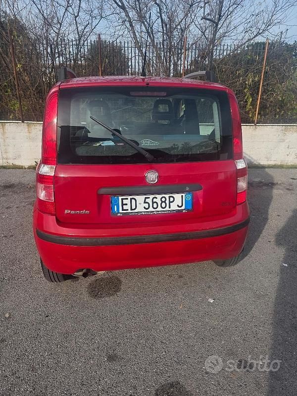 Usata Fiat Panda 69 CV (50 kW) 2011 Rosso Utilitaria