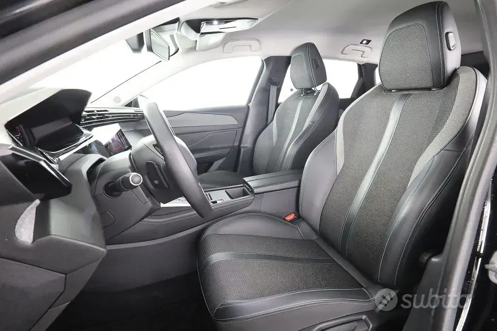 Usata Peugeot 308 Allure 131 CV (96 kW) 2023 Nero perla Station wagon