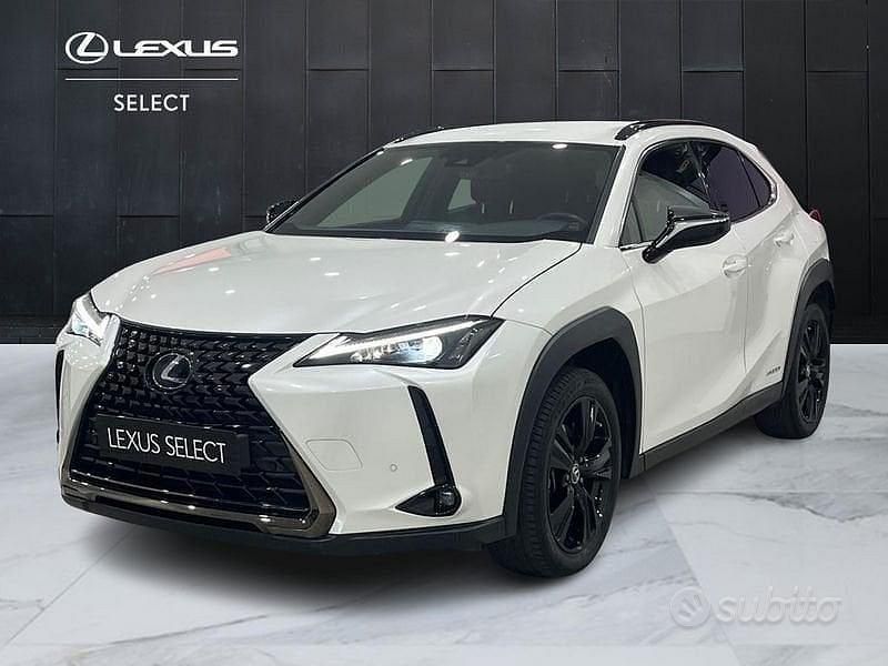 Bianco Usata 2021 Lexus UX 250h SUV | 23.700 € (Buon prezzo) - Immagine 1/4