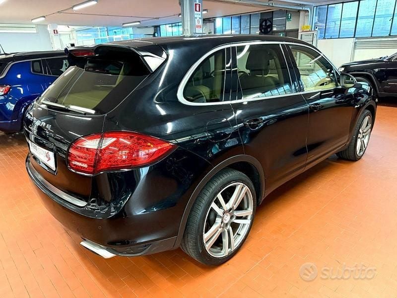 Usata Porsche Cayenne 245 CV (180 kW) 2013 Nero SUV