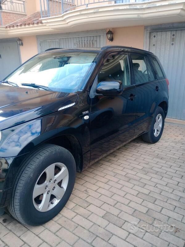 Usata Suzuki Grand Vitara 129 CV (94 kW) 2006 Nero SUV