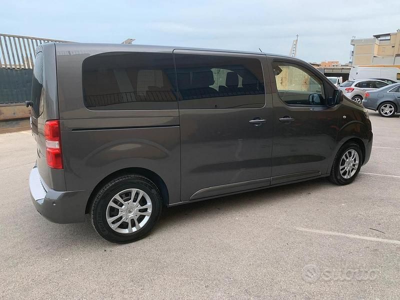Usata Citroën Spacetourer 150 CV (110 kW) 2016 Grigio Monovolume