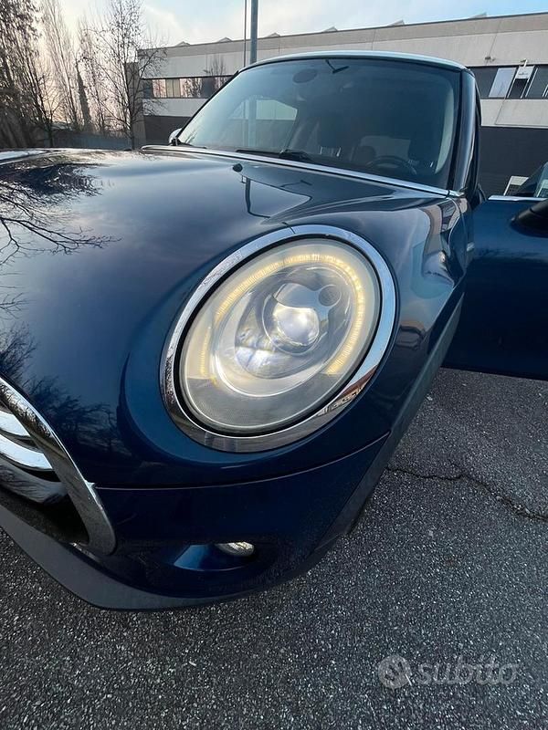 Usata Mini Cooper D 116 CV (85 kW) 2014 Blu Utilitaria