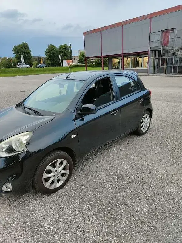 Usata Nissan Micra Tekna 80 CV (58 kW) 2013 Utilitaria