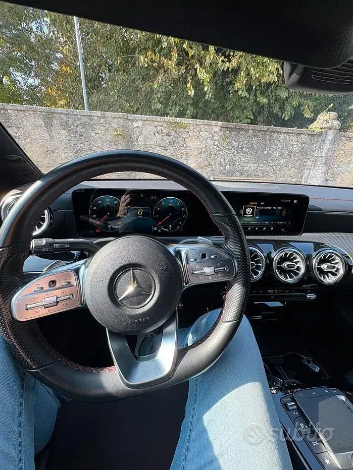 Usata Mercedes CLA200 163 CV (119 kW) 2020 Bianco Coupé
