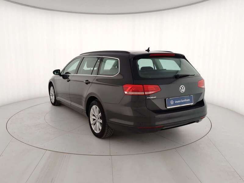 Usata VW Passat Business 150 CV (110 kW) 2019 Grigio Station wagon