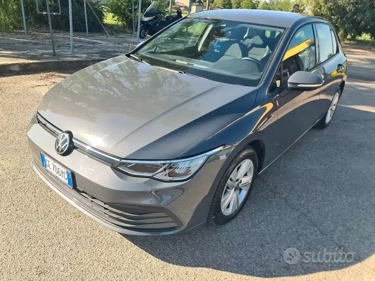 Usata VW Golf VIII 116 CV (85 kW) 2021 Grigio Berlina