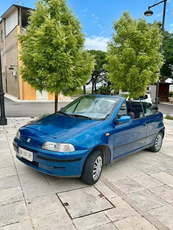 Usata Fiat Punto 54 CV (39 kW) 1996 Cabrio