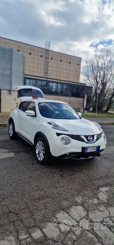 Usata Nissan Juke Acenta 110 CV (80 kW) 2015 Bianco SUV