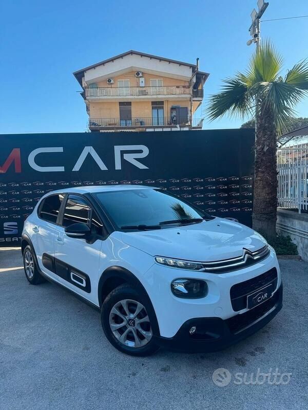 Bianco Usata 2017 Citroën C3 Shine Due volumi | 7990 € (Buon prezzo) - Immagine 1/2