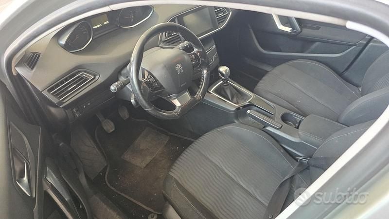 Usata Peugeot 308 SW 2015 Grigio Station wagon