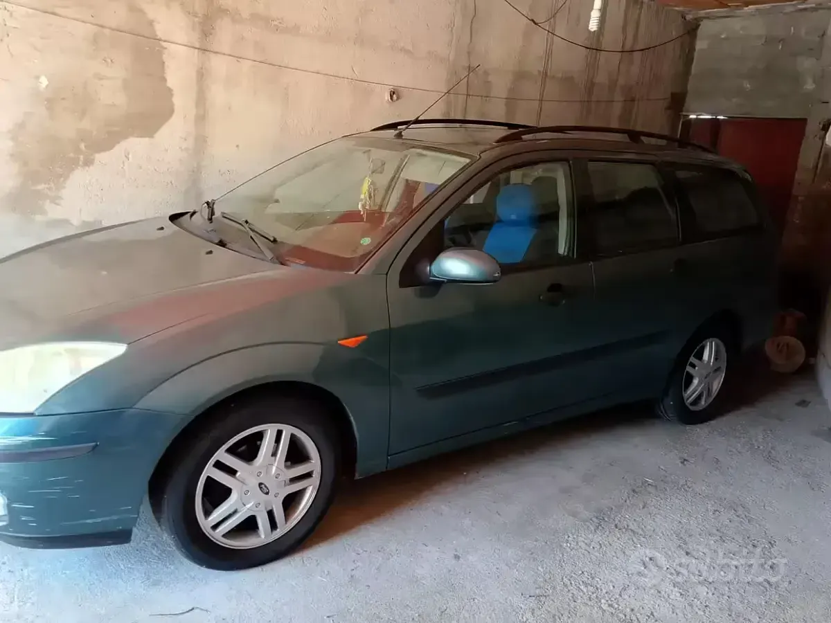 Usata Ford Focus 125 CV (91 kW) 2003 Verde